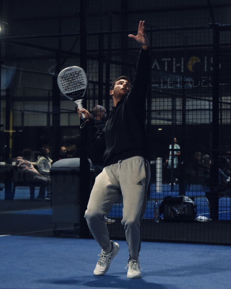 Mathéo Houcine, coach padel à Athois Le Padel